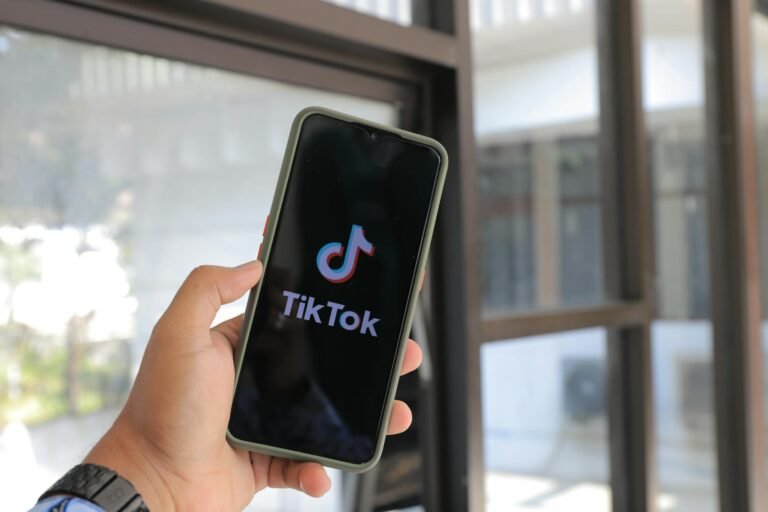 Crear contenido en TikTok para el mercado alemán — guía gratuita disponible